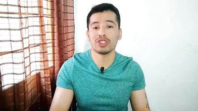 Jovencito twink le coquetea al repartidor del agua y termina siendo penetrado por sus 23cm de verga