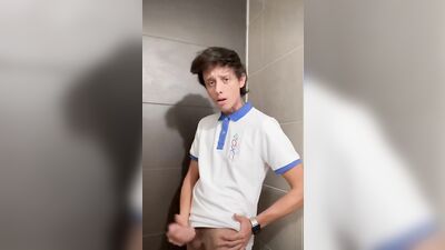 That good boy needs to cum ????