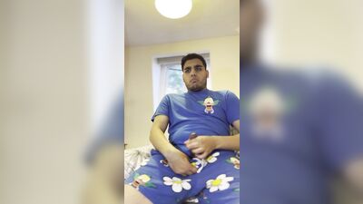 Apu Great Fan of Krusty The Clown (The Simpsons)