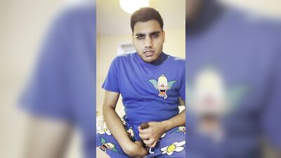 Apu Great Fan of Krusty The Clown (The Simpsons)