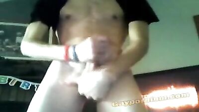 Young And Smooth FinLahung Boy - Action Web-Cam Cumshot!