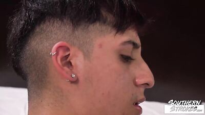 SOUTHERNSTROKES Cute Twink Glenn Hut Massaged By Milo Dusek