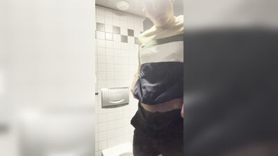 public jerkoff teaser????????