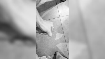 Hot guy masturbating big cock