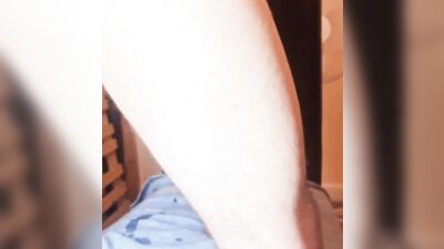 TWINK RIDING HIS MR HANKEYS NICK CAPRA XXXL DILDO