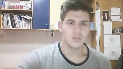 Gay Porn: Amateur Muscle Cum Shots Ass Play