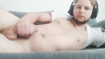 CUTE TEEN BOY MOANS AND CUM FOR YOU | 18 Years twink cumshot