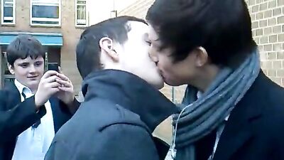 Old Desires Revealed: Amateur Bisexual Fun Without Tongue