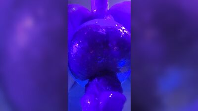 It's stretching me out and it hurts! x.x