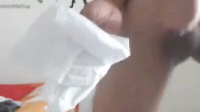 One of the most beautiful scenes youll ever witness! Handjob and Cumshots