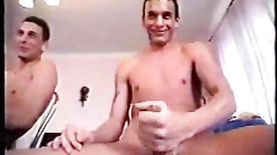 Gruppen wichsen fun: Amateur Muscle Boys Gay Porn Adventure!