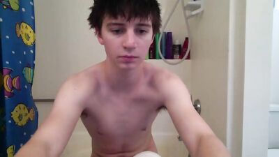 Masturbating Lovely Wet: Amateur Cum Shots Handjob