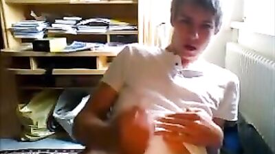 Swiss 18yo wank and cum huge