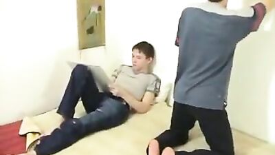 Young Cuddles - The Ultimate Gay Porn Video Collection!