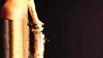 Young Cummer Shoots Big Dick on Webcam