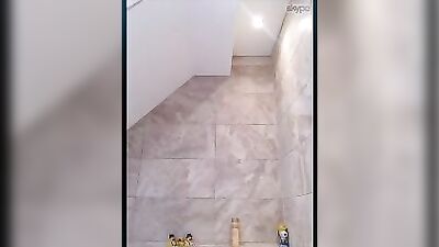 Single in the bathroom: Amateur Cum Shots & Handjobs - Updated Gay Porn Video!