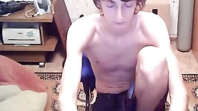Gay Russian Web-Cam Boi : Naughty Amature Fun!