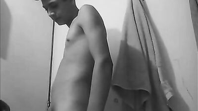 Web-Cam Surprise: Amateur Men Stripping Down!