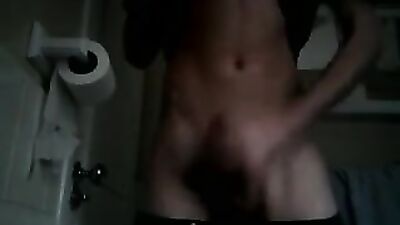 Gay Porn Videos - Masturbation Fast In The Bathroom