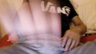 T-Shirt Vans: Amateur Cum Shots and Handjobs