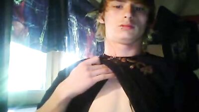 Young Emo Cutie Shares His Web-Cam Solo Experience!