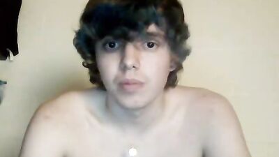 Amateur Friends Explore Their Bodies in Pure Passion