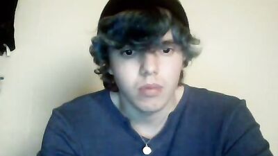 Amateur Friends Explore Their Bodies in Pure Passion