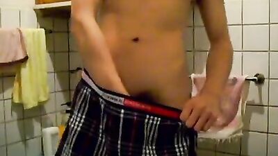 Gay Bathroom Solo Cum Shots - The Ultimate Hi-Def Experience