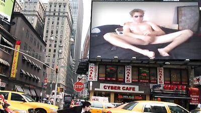 Me in NYC: Amateur Jerk Off