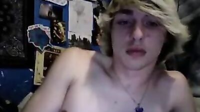 Blonde dildoing on cam