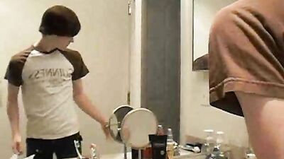 Cutie Twink Jerks Off in the Shower: A Homemade Gay Porn Cumshot!