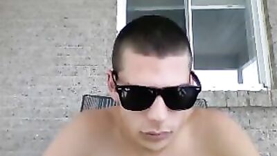 Gay Porn: Backyard Boys Eye-Popping Amateur Cum Shots and Handjob Exposed!