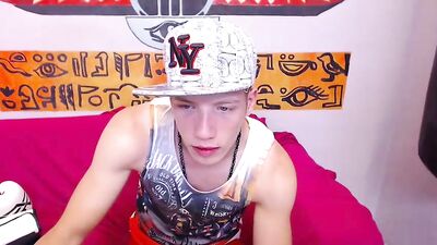 Blissful Blond Amateur Cum Shots Online - Webcam Twink Naked Fun!