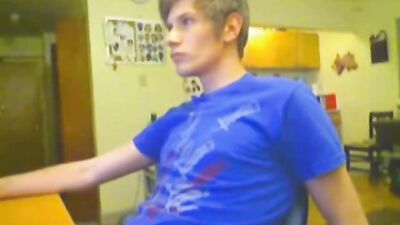 Young Bens Web-Cam Solo: An Eighteen Year Olds Steamy Performance