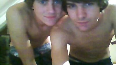 Young Twinks Webcam Birthday Playtime with Boyfriend!