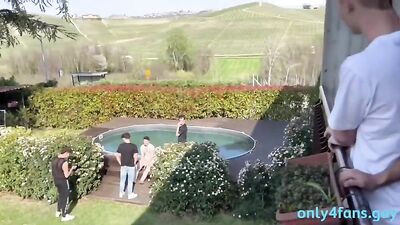 Gang Bang Party: Gay Boys Playtime Porn