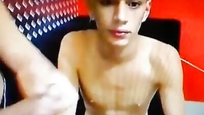Gay Porn Video - Jeune sexy blond wank twink web-cam action oral.
