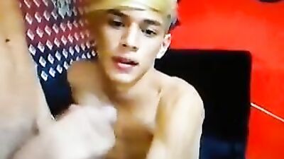 Gay Porn Video - Jeune sexy blond wank twink web-cam action oral.
