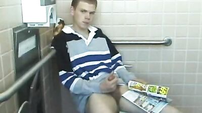 Gay Porn: Turned-On Supergaroto Solo Sk8er 01 - Sexy Masc Men Get It On!