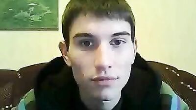 Bulgarian Hunk Cumming Live On Cam: Big & Beautiful!