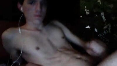 Gay Porn - Beckoning Appearance 18yo Shooting for his thick dick (18+, Gay)