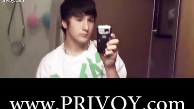 Shower Voyeur - Muscle Boys Exposed