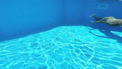 Gay Boy Web-Cam Underwater Sportsmen: Splashing into Gay Porn Heaven!