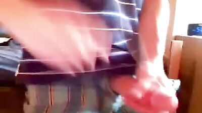 Gay Porn Webcam Action - Explosive Wanking Adventure!