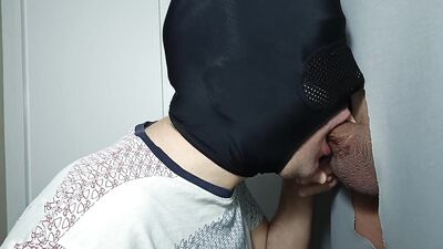 Latino twink comes to gloryhole looking for milking, delicious.