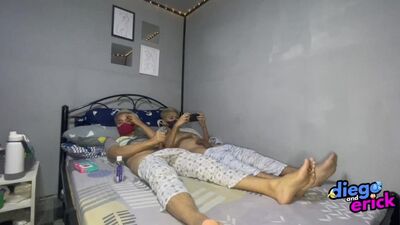 Kuya at si Bunso Nag Jajakol Bago Matulog (Pajamas Party Jerking Off & Cumming with my Stepbrother)
