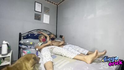 Kuya at si Bunso Nag Jajakol Bago Matulog (Pajamas Party Jerking Off & Cumming with my Stepbrother)