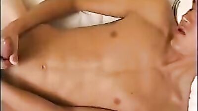 Young and Ready: Amateur Cumplay with a Lad!