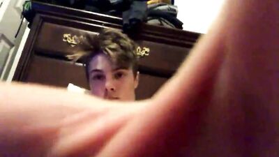 Young Gay Solo Bedroom Web-Cam Porn