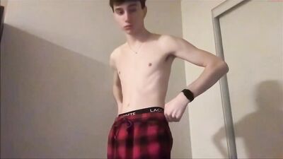 Uncut Amateur Web-Cam Foreskin Twink Poses Porn